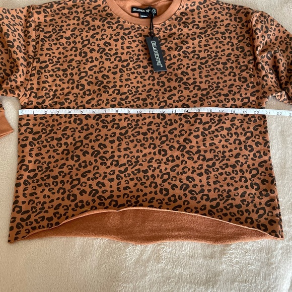 Blank NYC Cheetah Crop Sweater - Size S - Picture 7 of 12